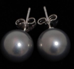 Pärlörhänge 6 mm, svart, silverstift