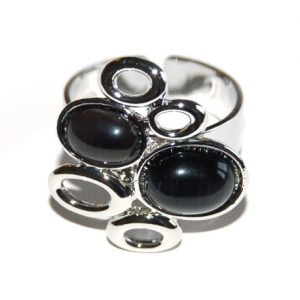 Ring med stenar och silver rin svart/silver