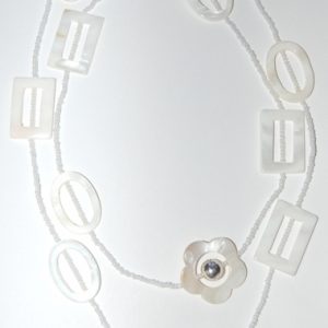 Sommar lång halsband. Vit 90 cm